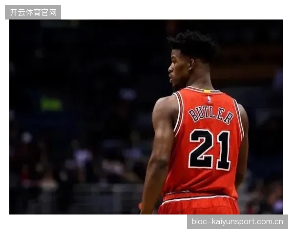 篮球少年被打到掉牙：逆境中的坚韧与成长